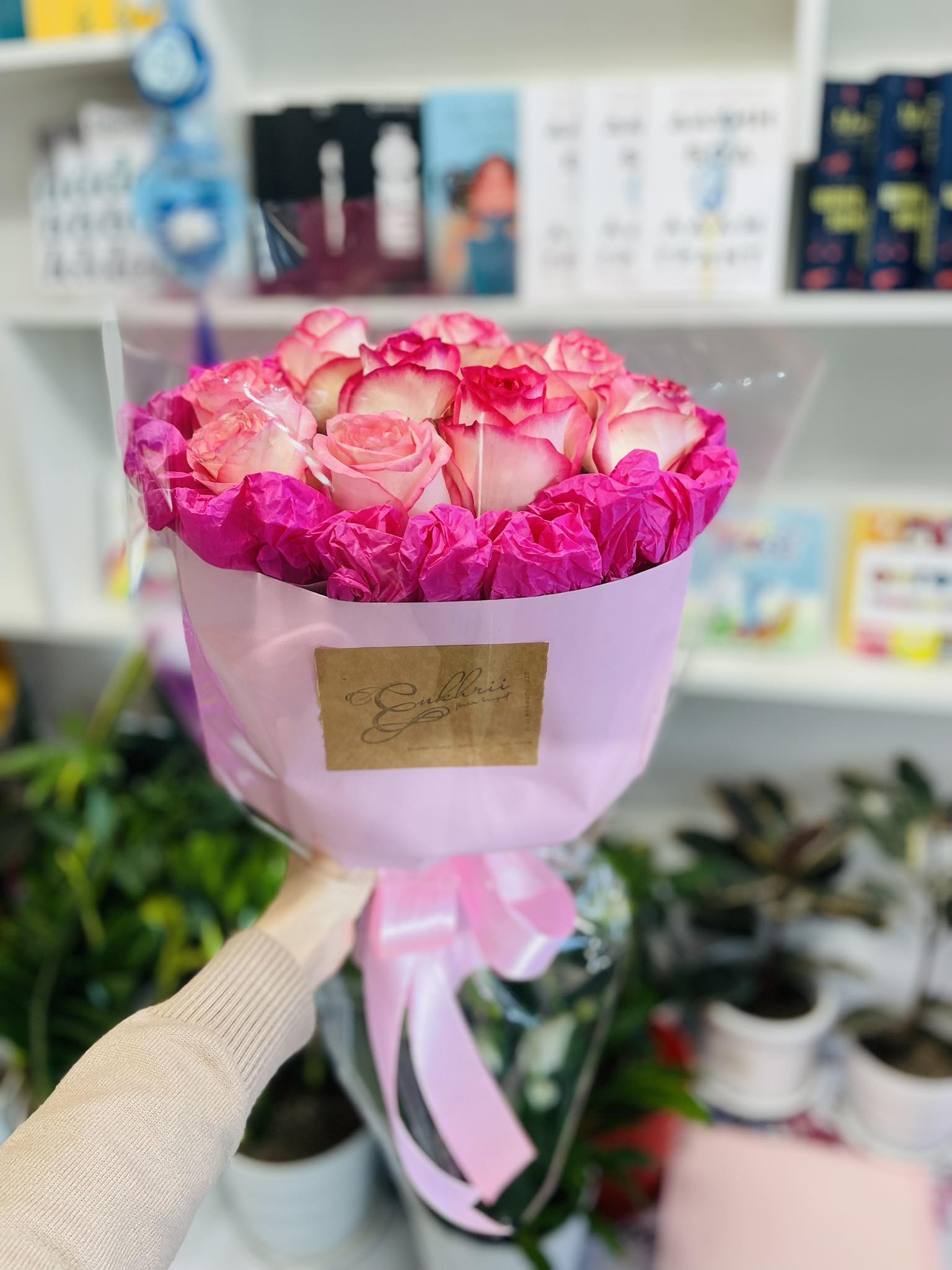 Қызғылт раушан букеті